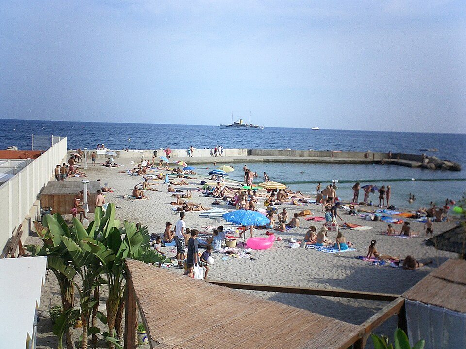 Plages du Larvotto   monaco   panoramio   kajikawa
